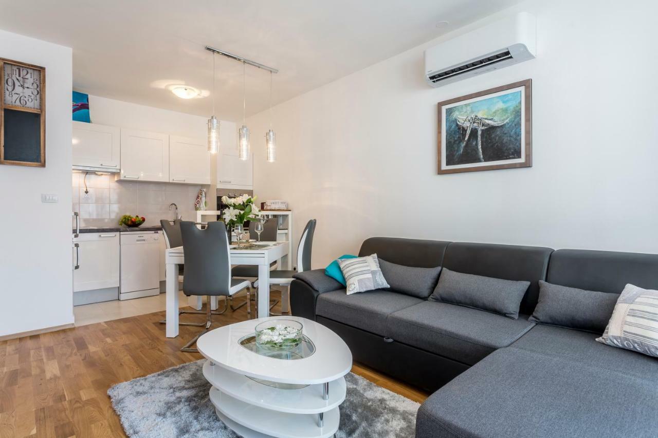 Apartment Luka Split Exteriör bild
