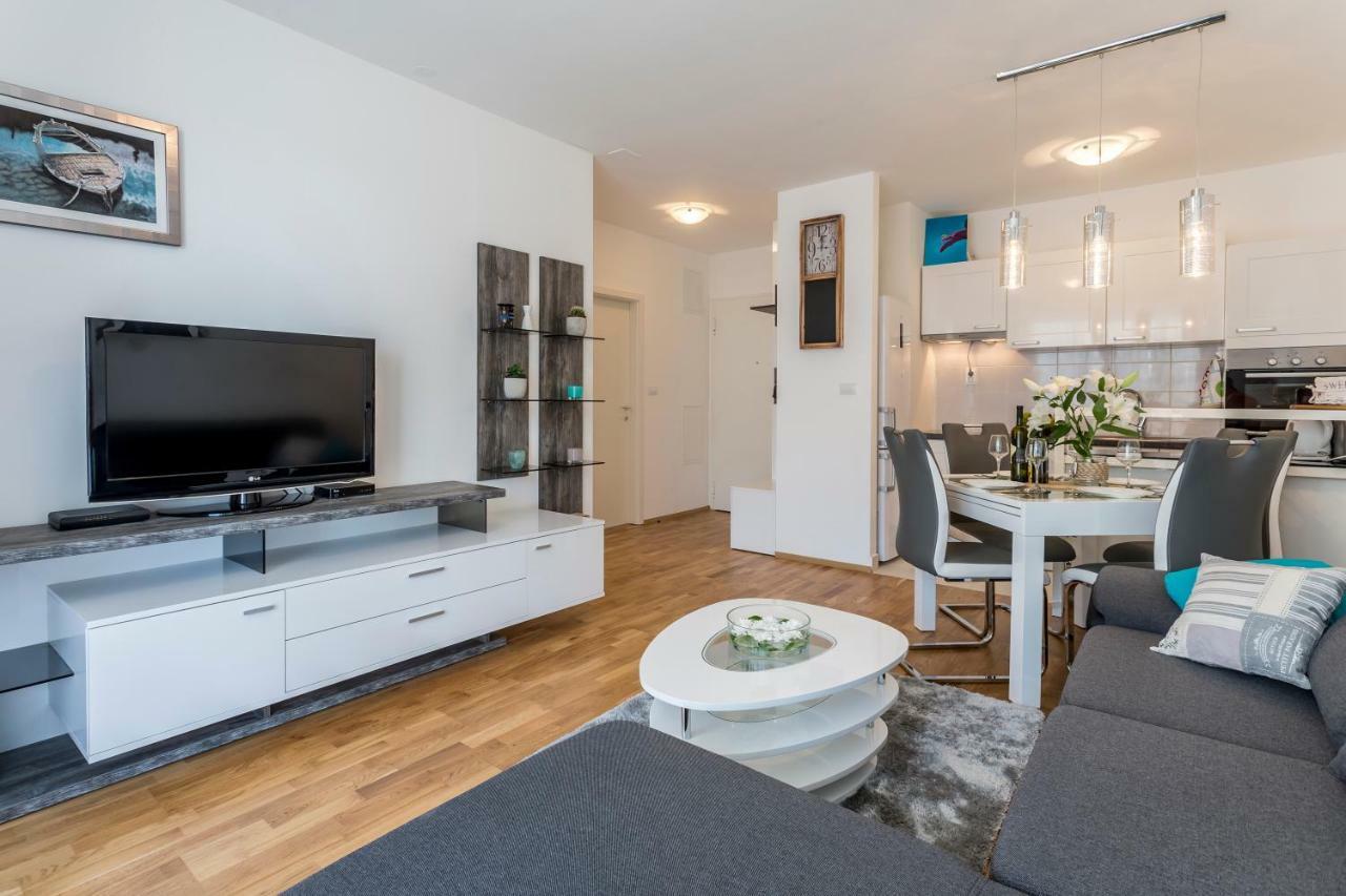 Apartment Luka Split Exteriör bild